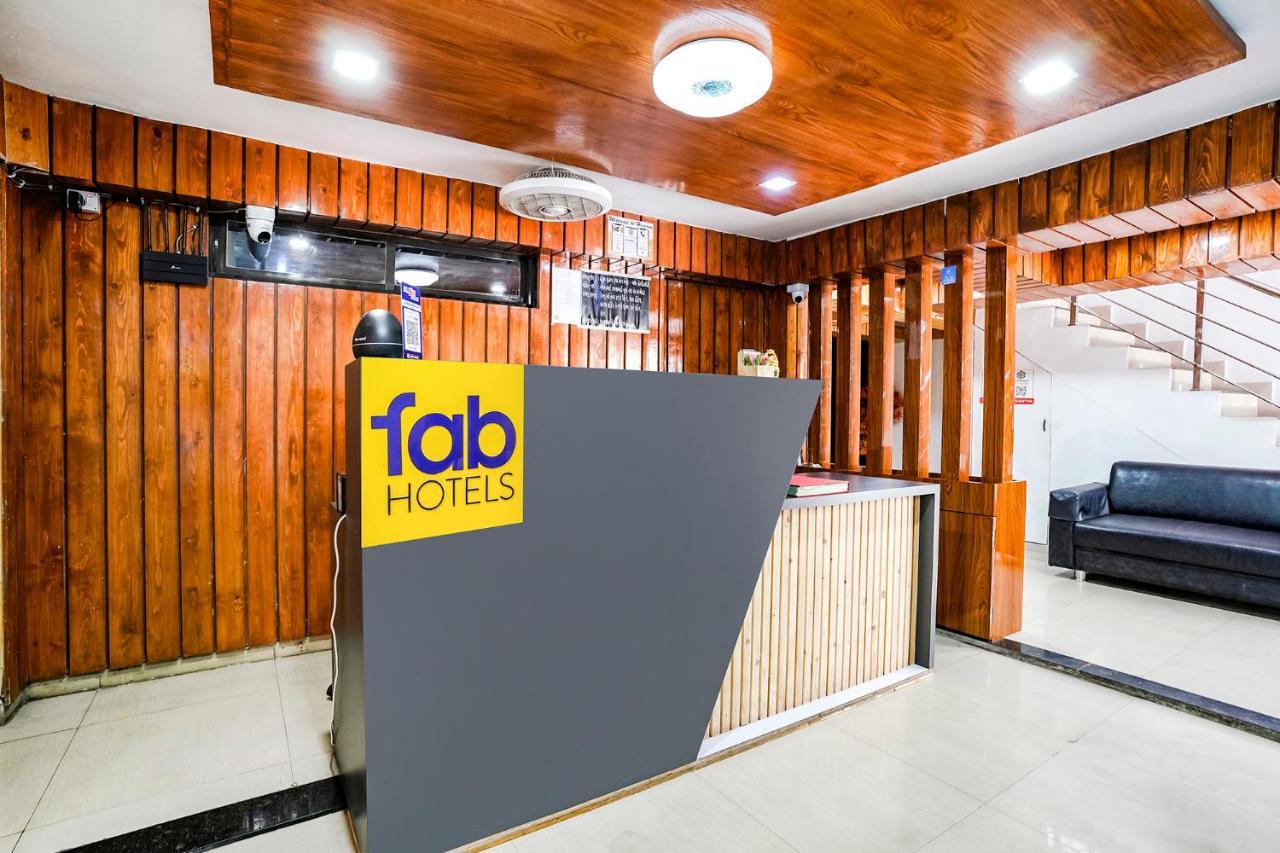 Fabhotel Vrundavan, Athwa Bhatha Εξωτερικό φωτογραφία