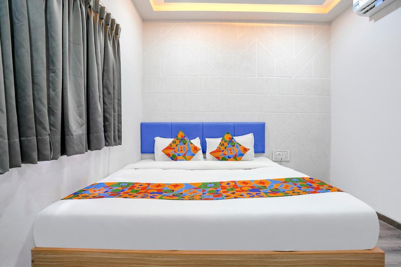 Fabhotel Vrundavan, Athwa Bhatha Εξωτερικό φωτογραφία
