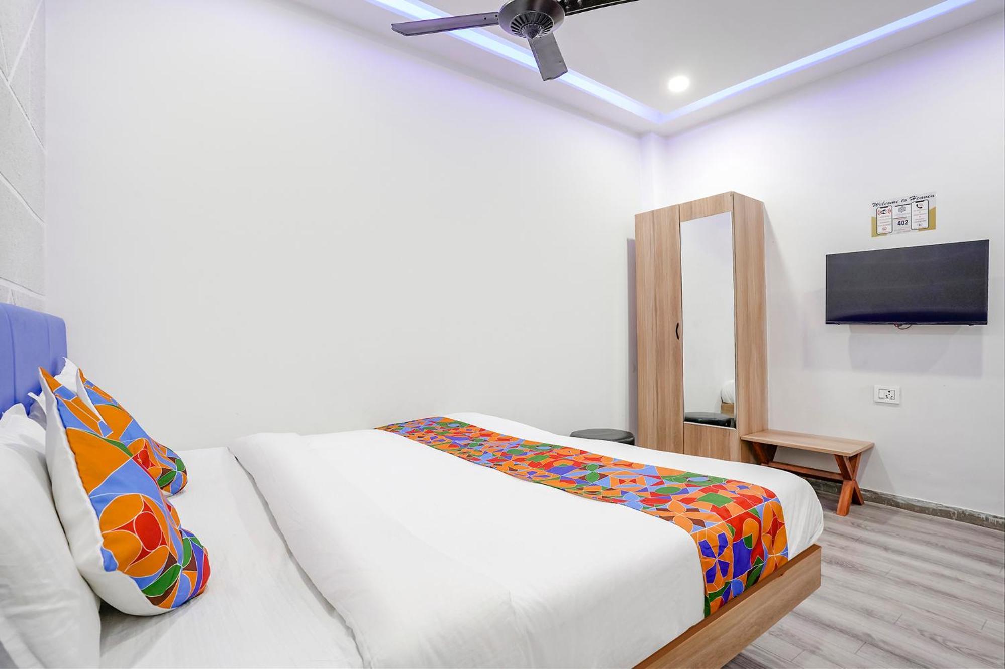Fabhotel Vrundavan, Athwa Bhatha Εξωτερικό φωτογραφία